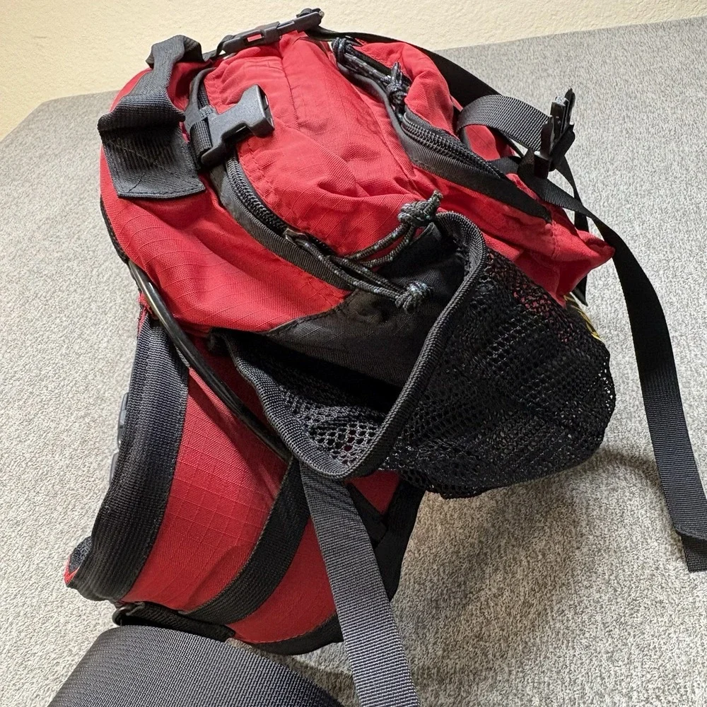 Vintage Kelty Summit 700 Hiking Hip‎ Pack Camping Trail Waist Bag Fanny Red